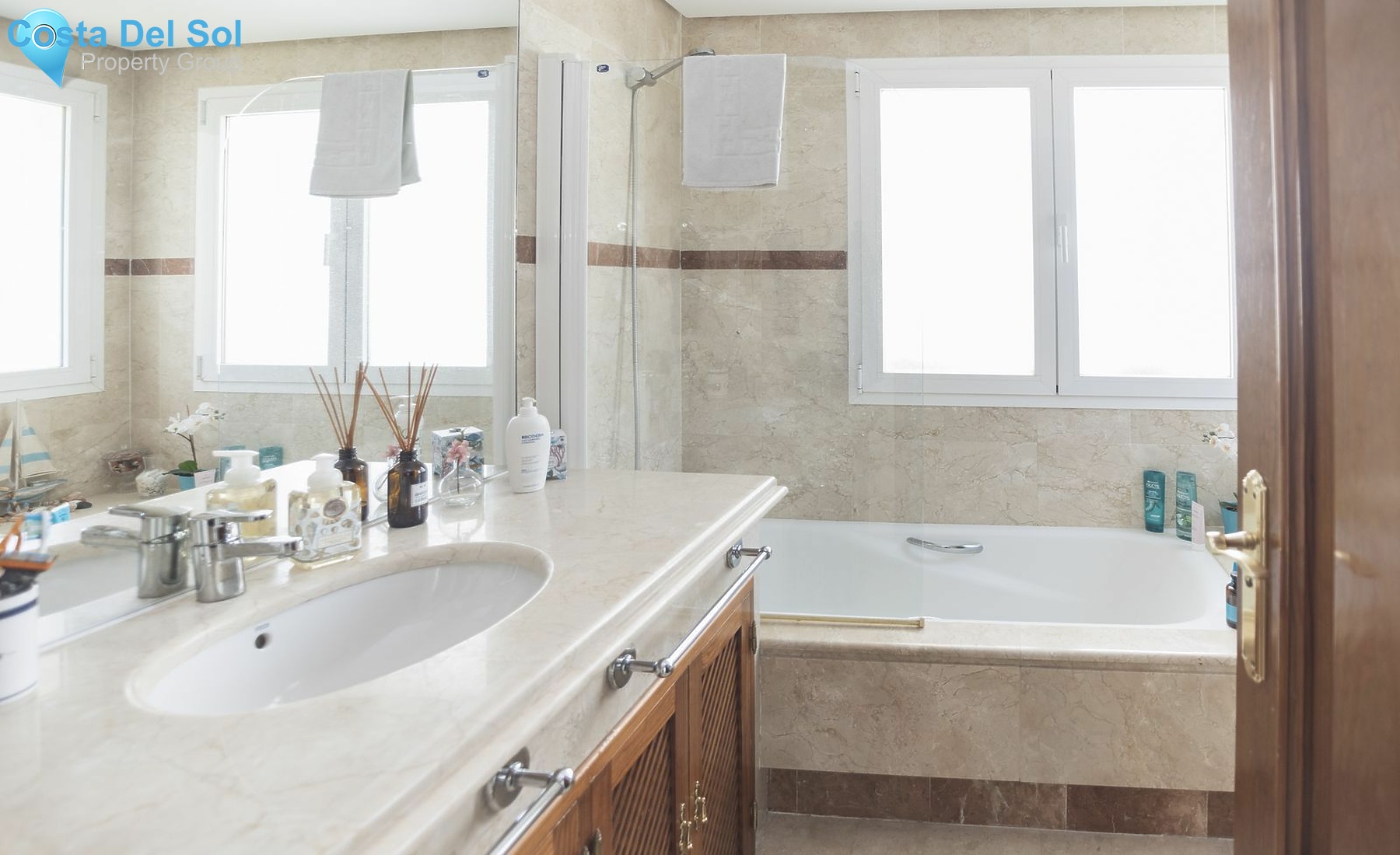 Middle Floor Apartment in Costalita-1472035