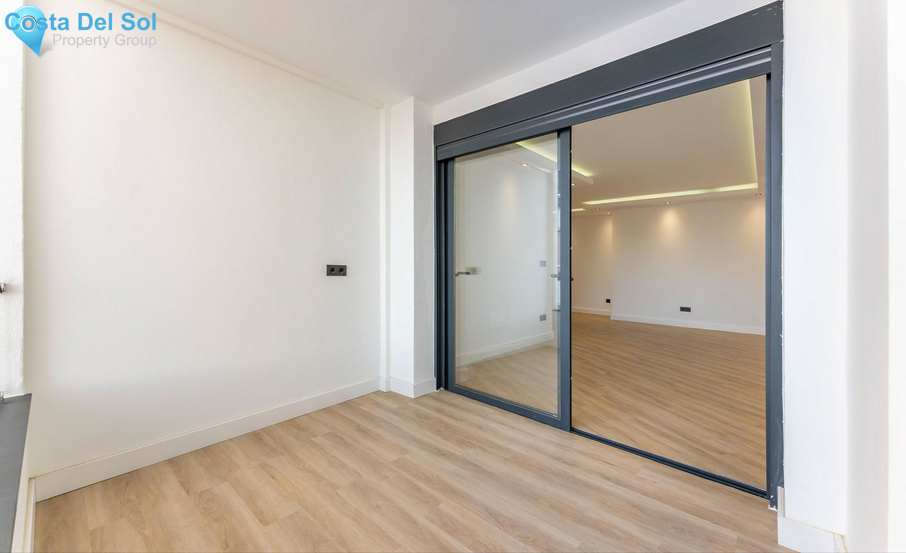 Middle Floor Apartment in Coín-1302814