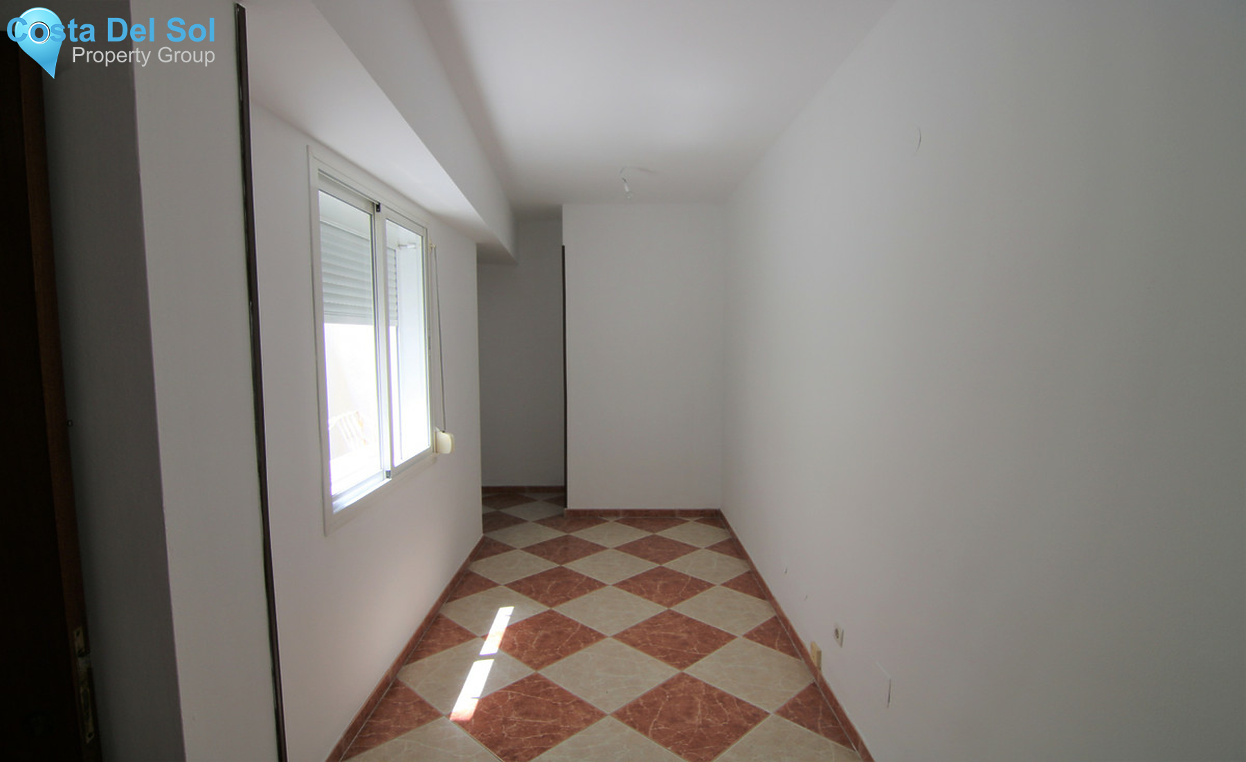 Middle Floor Apartment in Coín-1343893