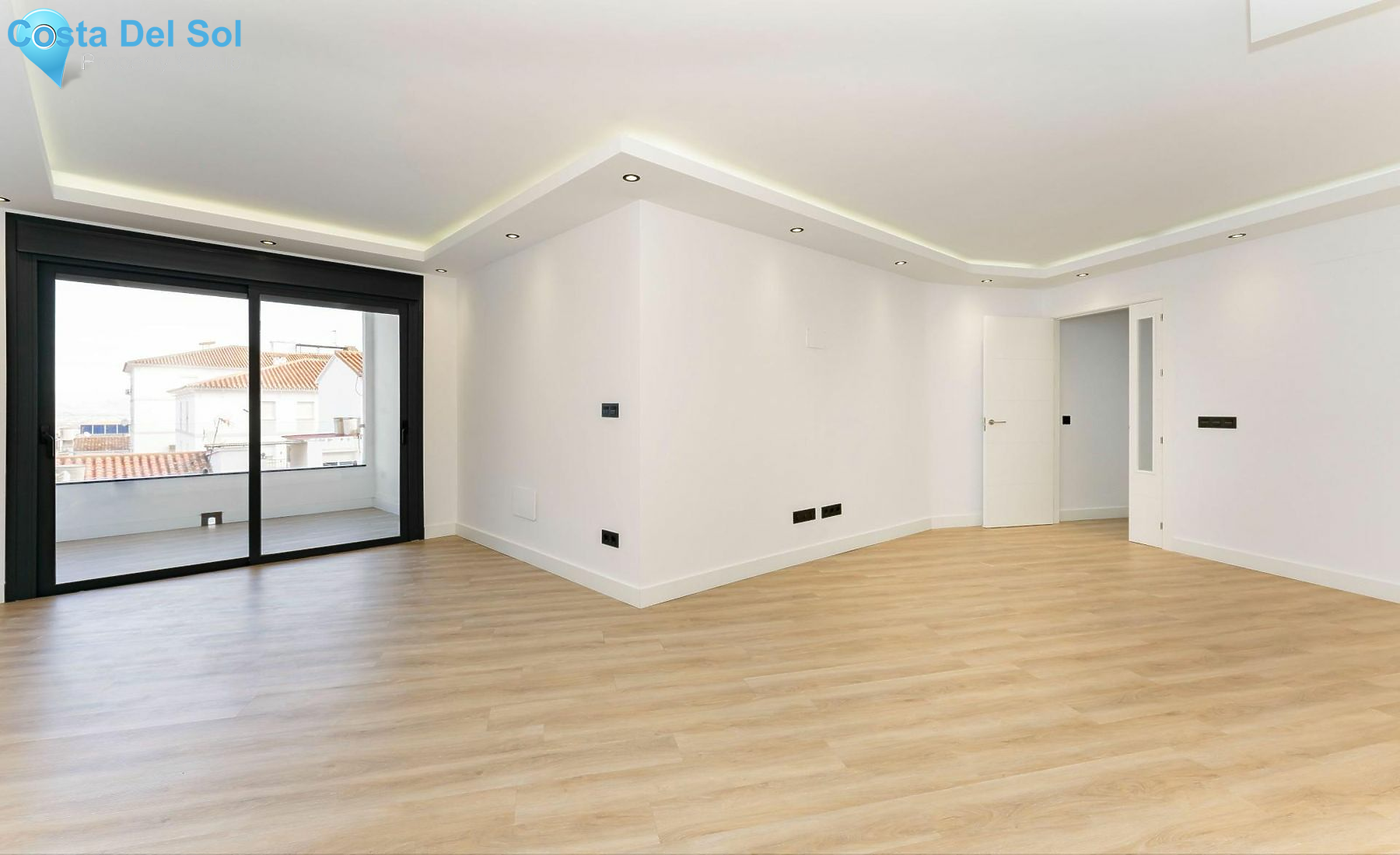 Middle Floor Apartment in Coín