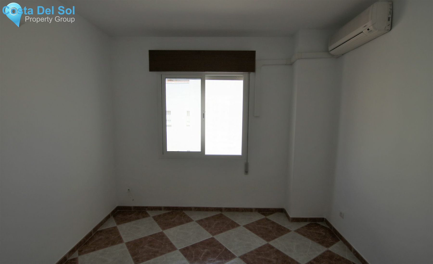 Middle Floor Apartment in Coín-1222243
