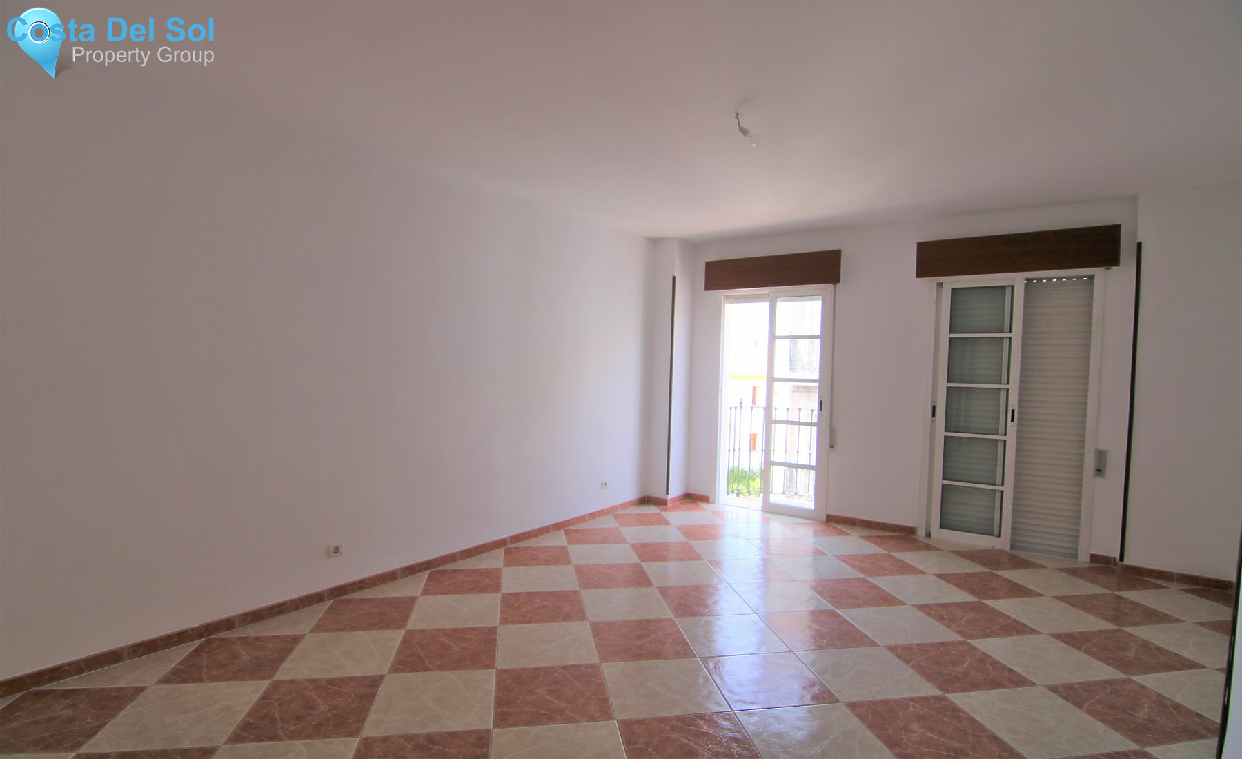 Middle Floor Apartment in Coín-1222226