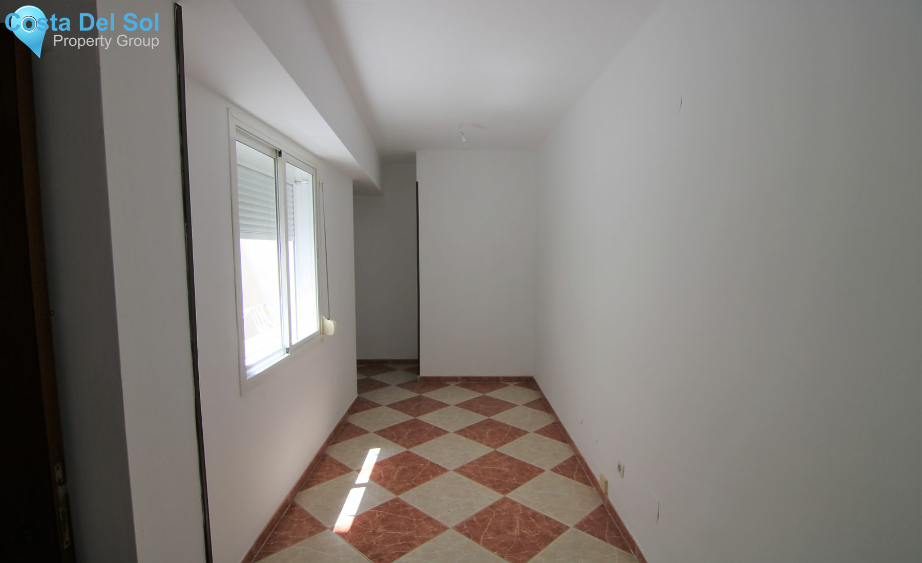 Middle Floor Apartment in Coín-1222229