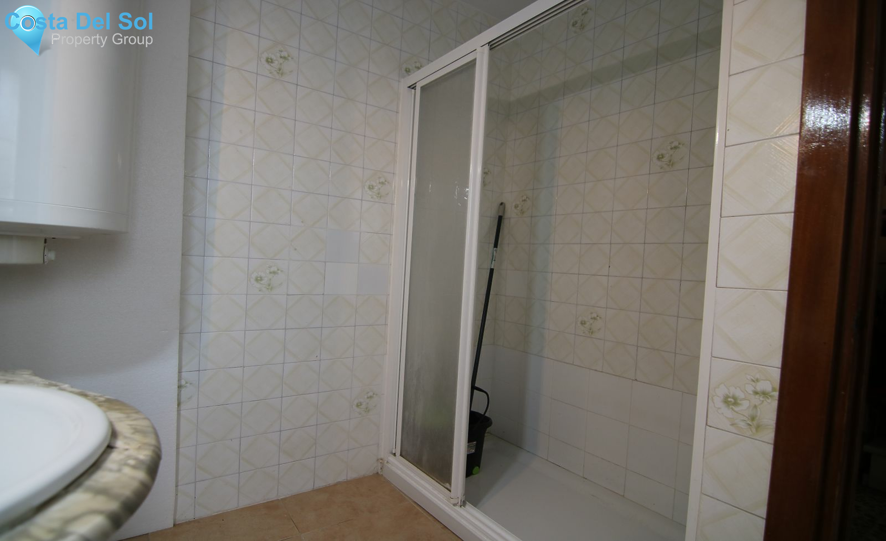 Middle Floor Apartment in Coín-1229288