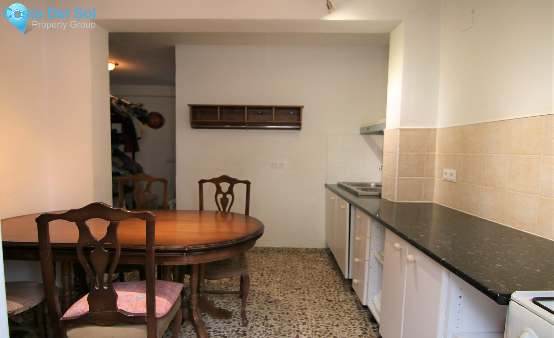 Middle Floor Apartment in Coín-1229276