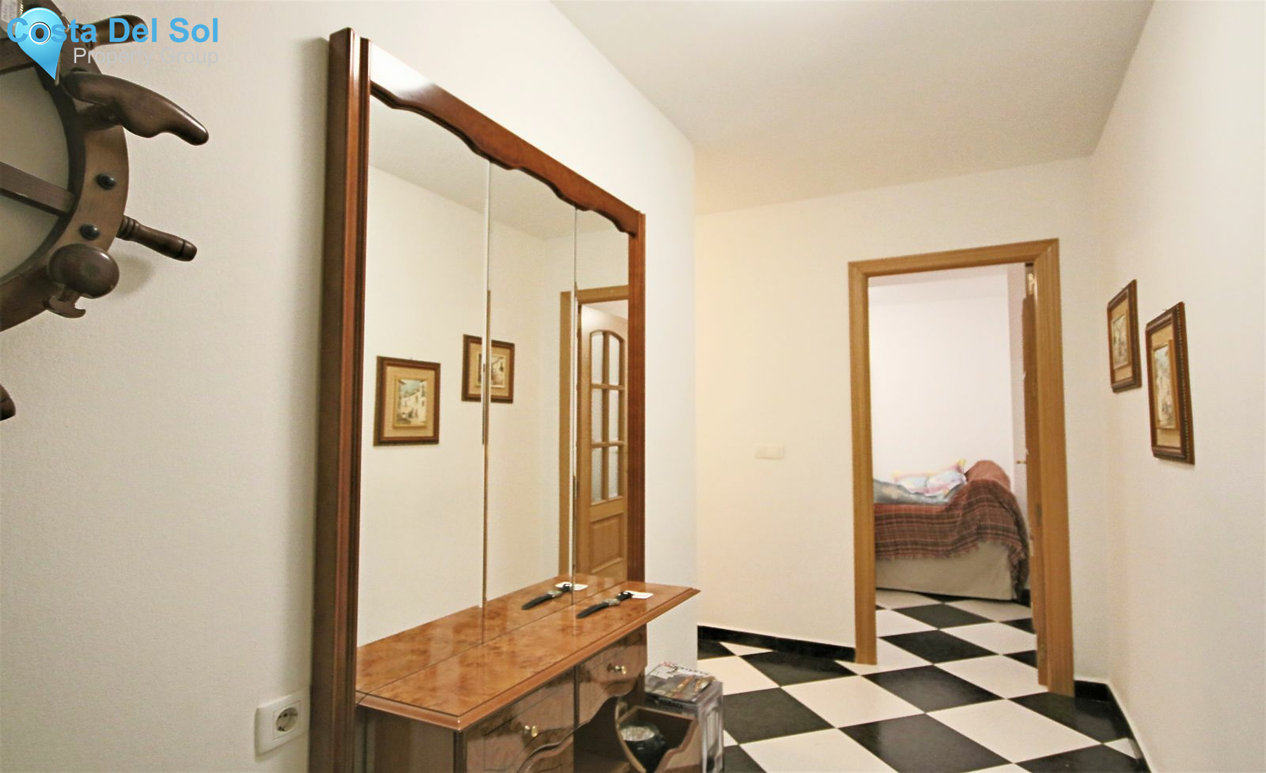Middle Floor Apartment in Coín-1425432