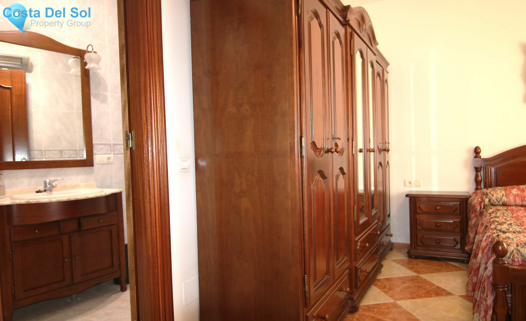 Middle Floor Apartment in Coín-1472959