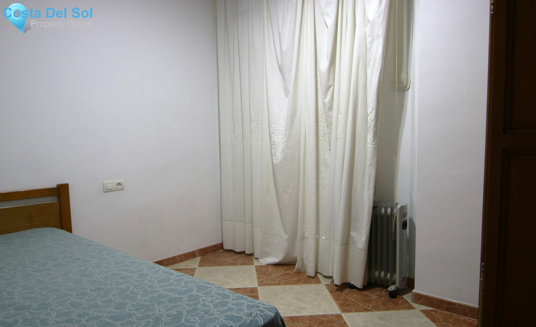 Middle Floor Apartment in Coín-1472969