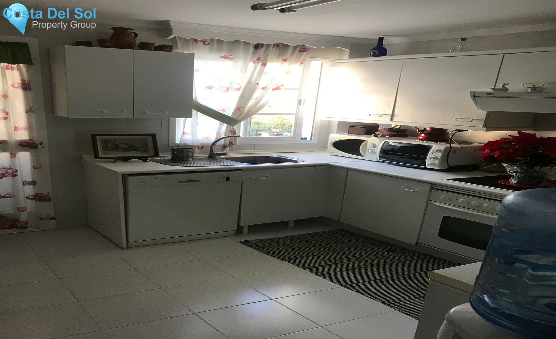 Middle Floor Apartment in Diana Park-1357619