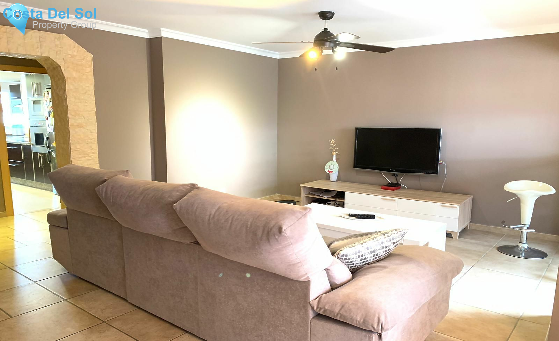 Middle Floor Apartment in Diana Park-1469257