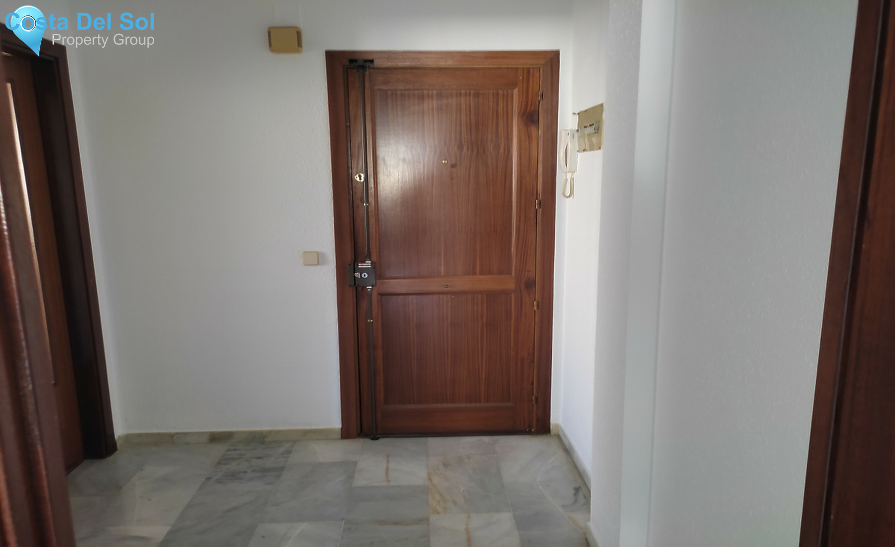 Middle Floor Apartment in El Coto-1385916