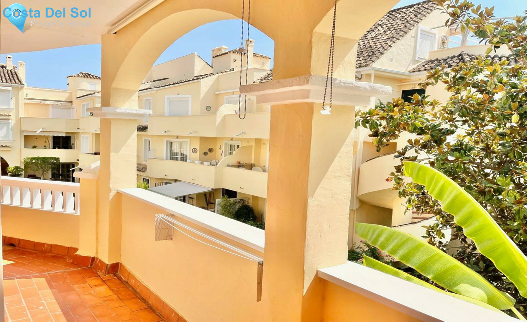 Middle Floor Apartment in El Paraiso-715274