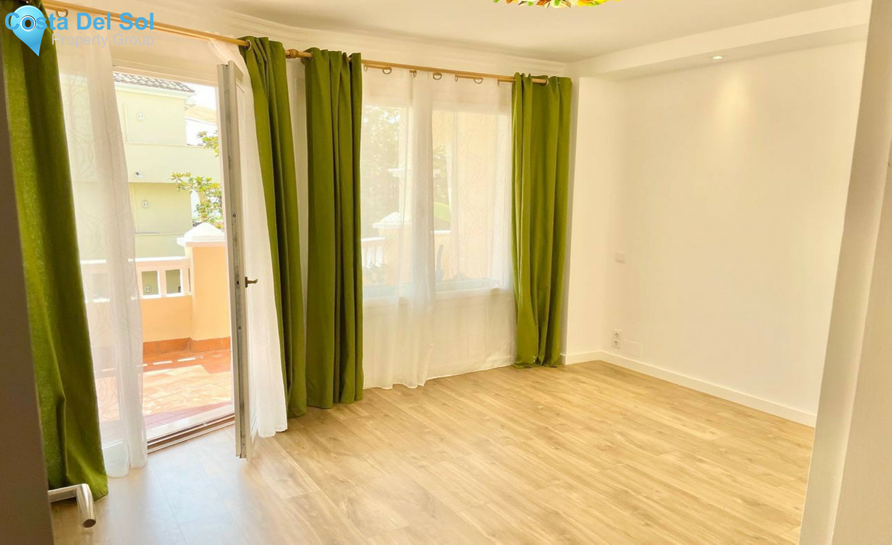 Middle Floor Apartment in El Paraiso-715264