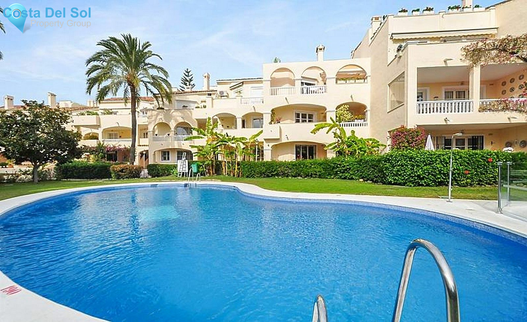 Middle Floor Apartment in El Paraiso