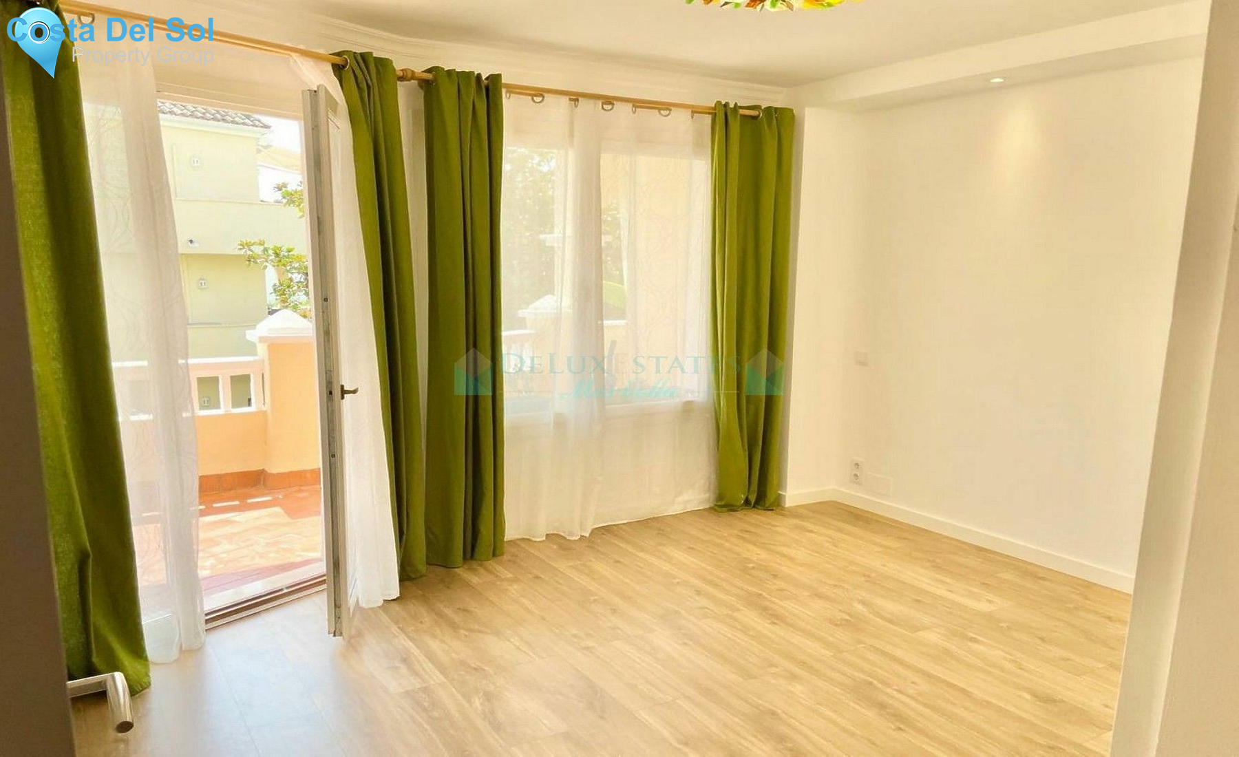 Middle Floor Apartment in El Paraiso-1164480