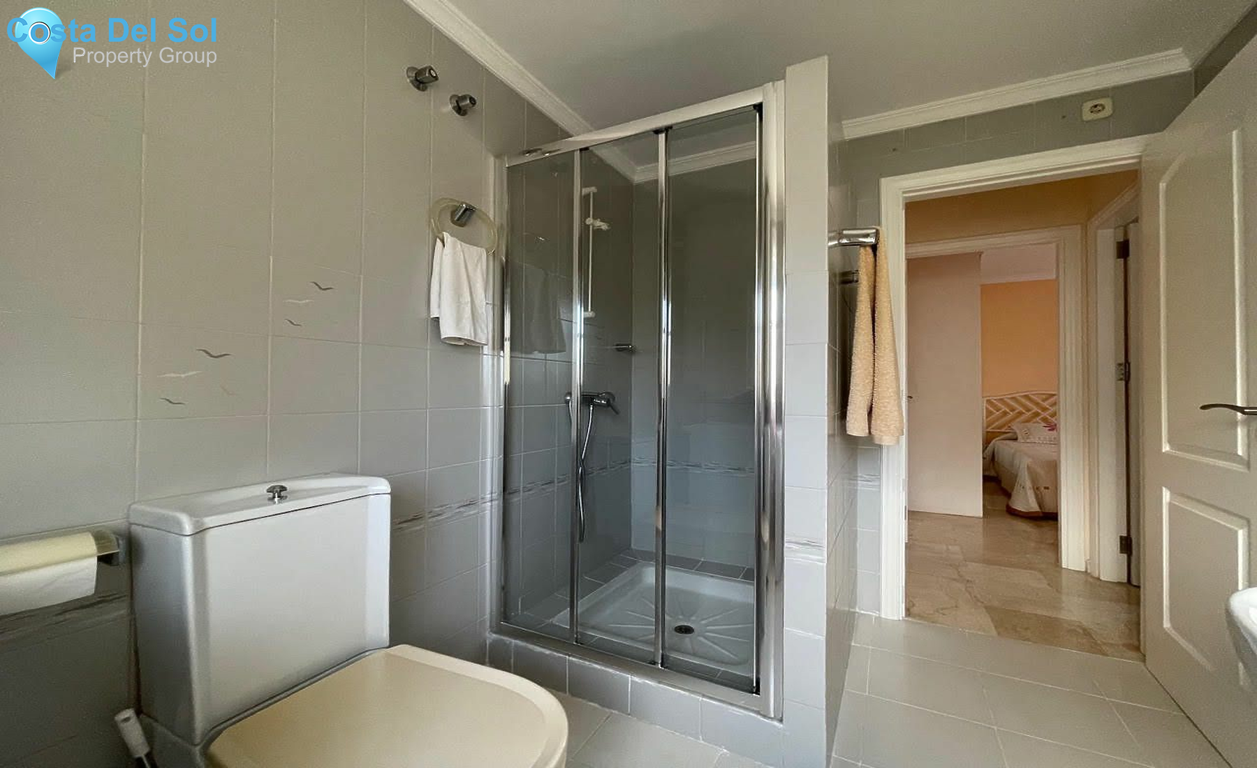 Middle Floor Apartment in El Paraiso-1168394