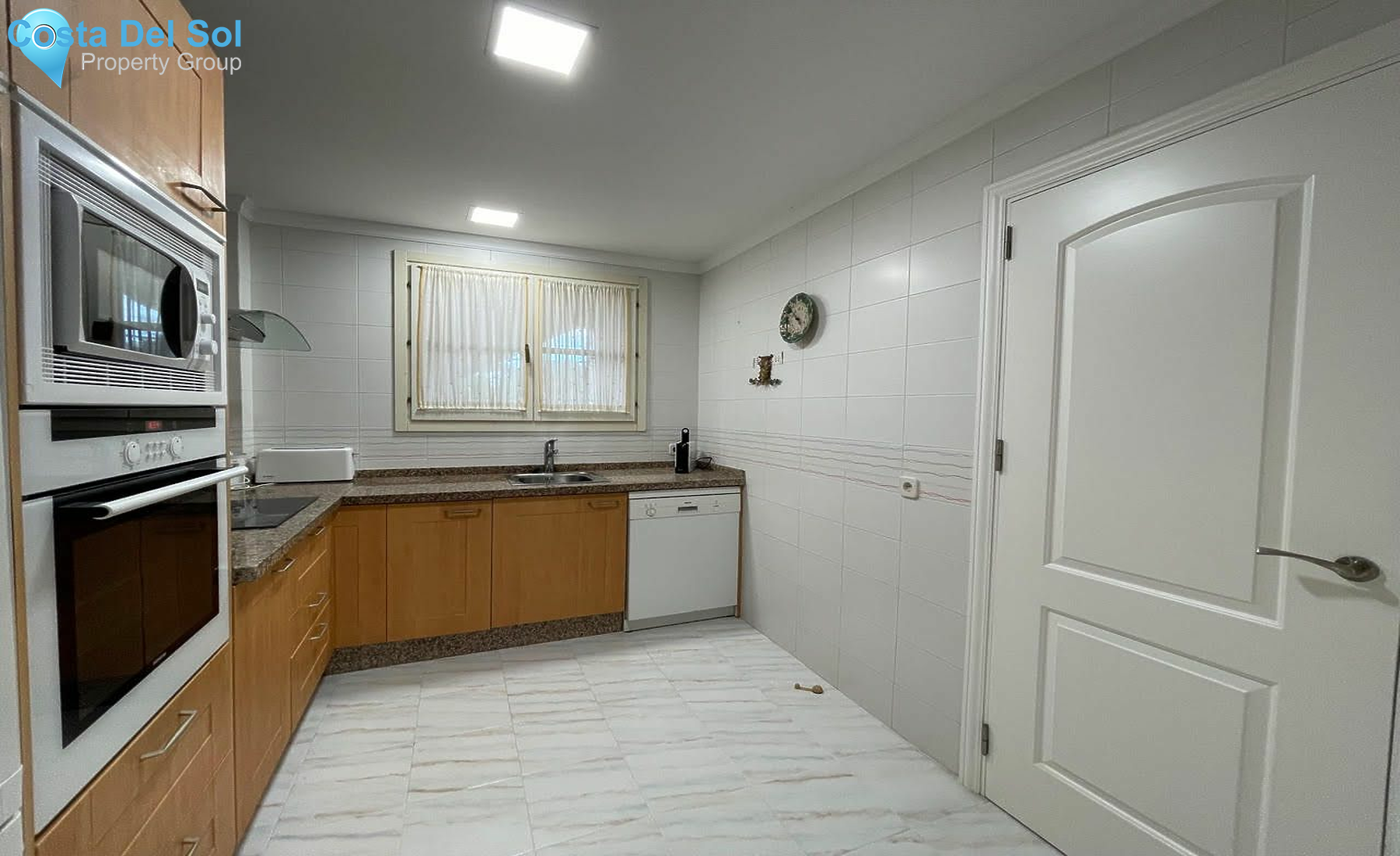 Middle Floor Apartment in El Paraiso-1168387