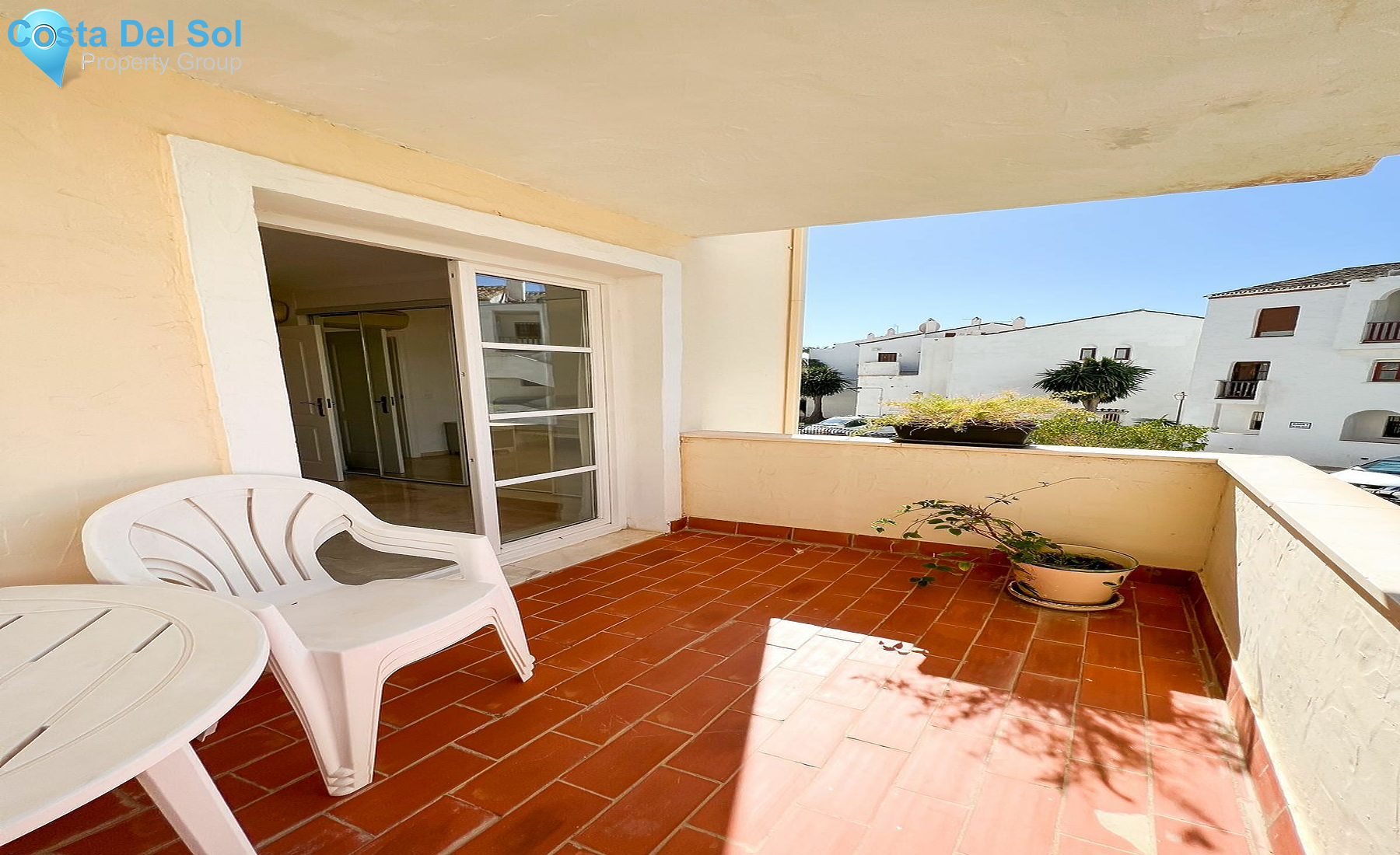 Middle Floor Apartment in El Paraiso-1533027
