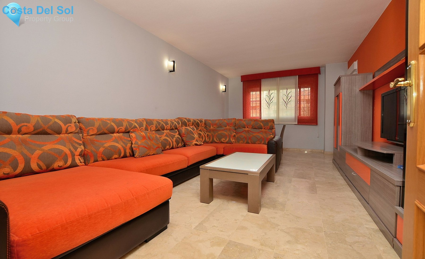 Middle Floor Apartment in El Pinillo-1280772