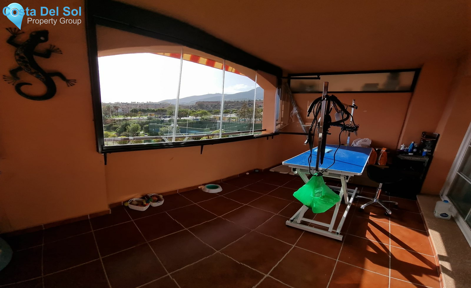 Middle Floor Apartment in El Pinillo-1127869