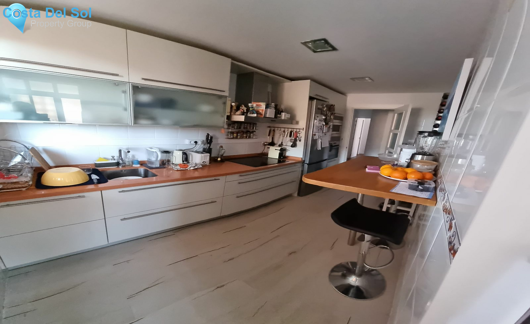 Middle Floor Apartment in El Pinillo-1127871