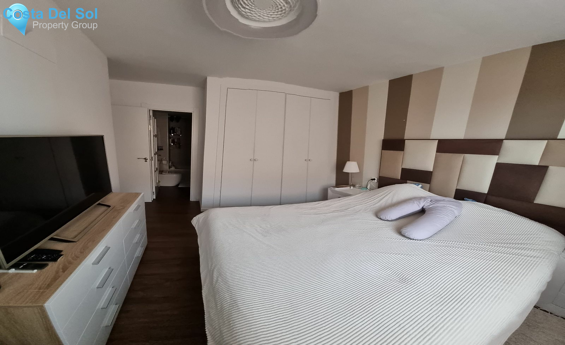 Middle Floor Apartment in El Pinillo-1127872