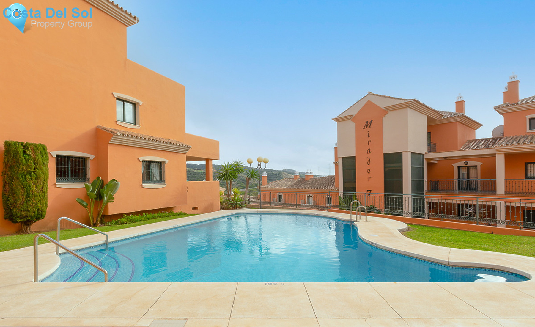 Middle Floor Apartment in Elviria-1314195
