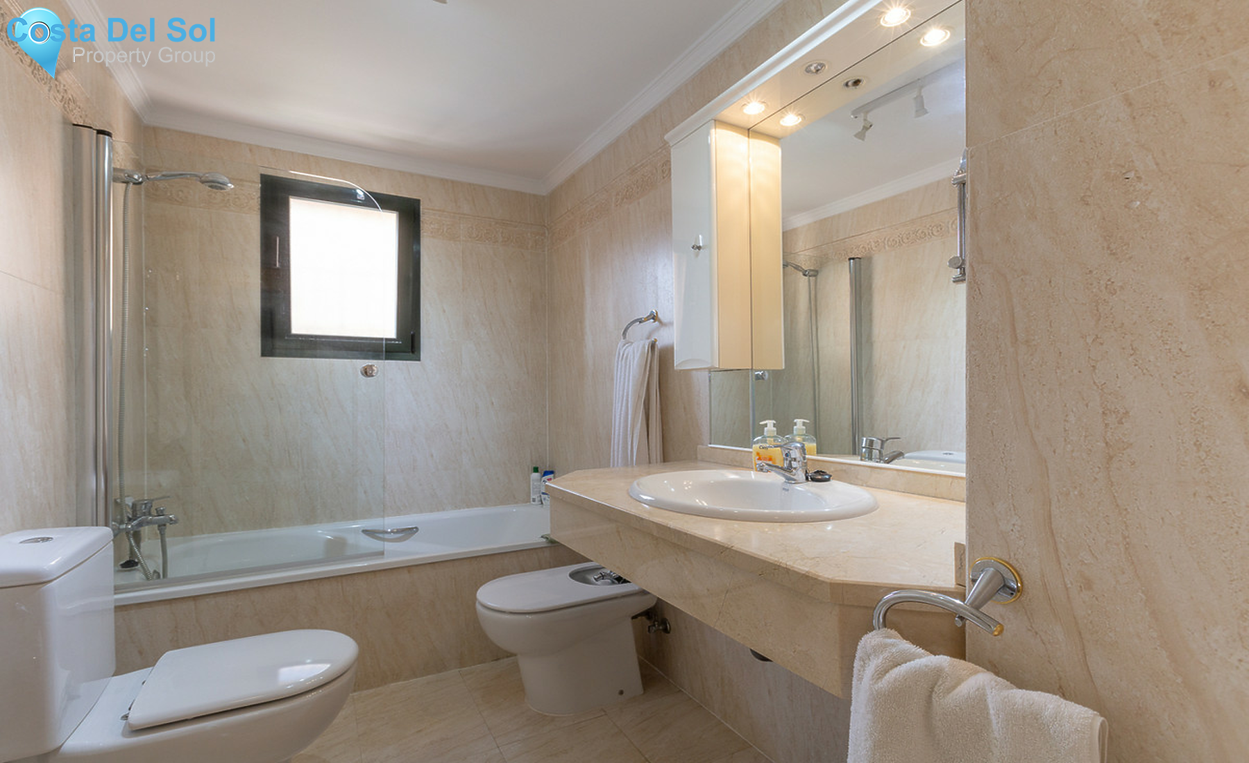 Middle Floor Apartment in Elviria-1314208