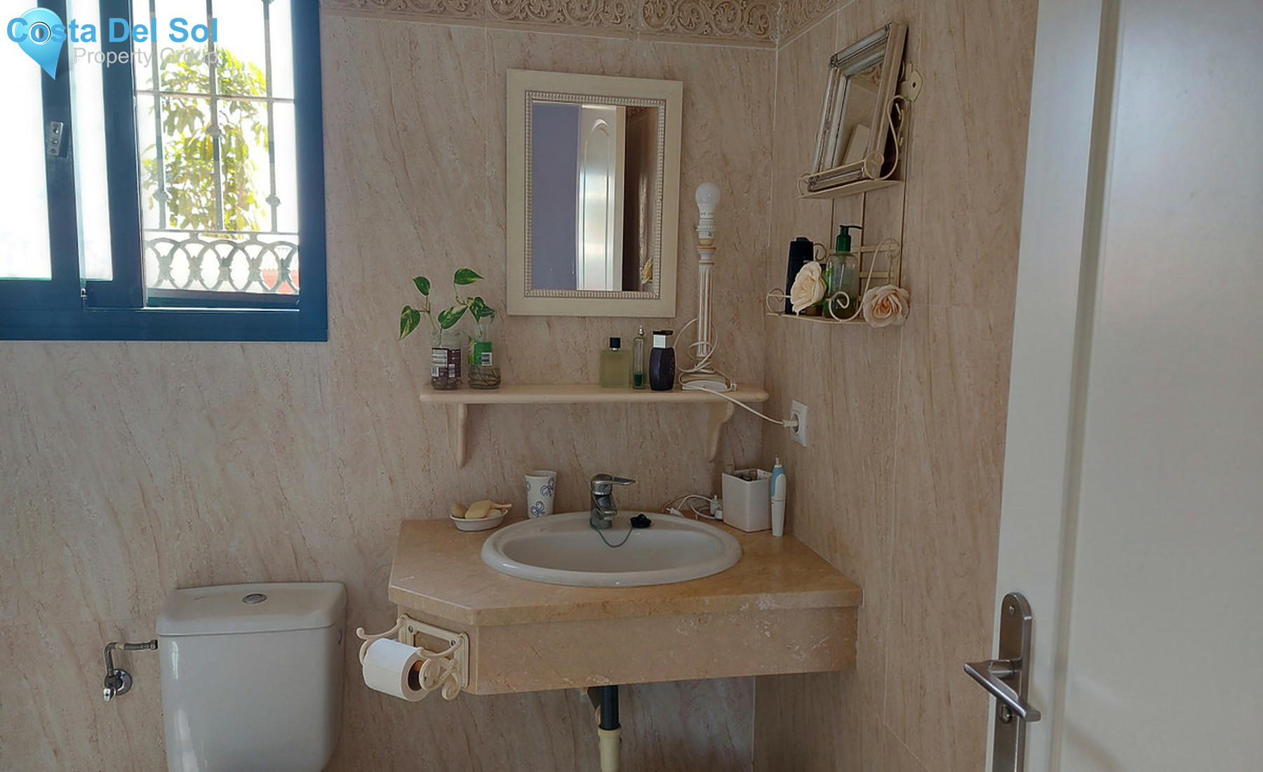 Middle Floor Apartment in Elviria-1316377