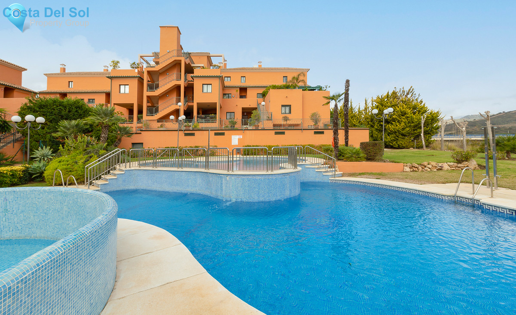 Middle Floor Apartment in Elviria-1316379