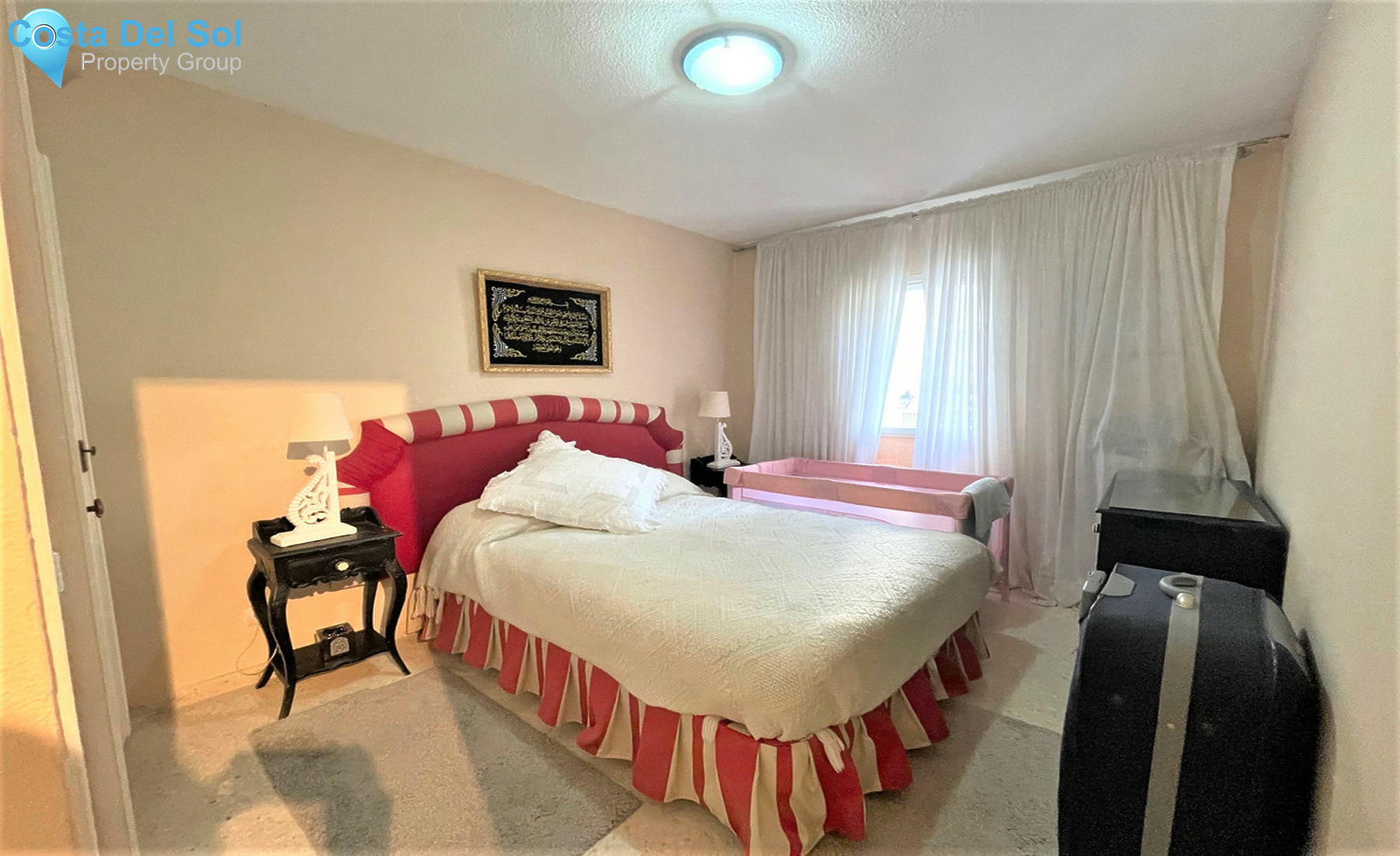 Middle Floor Apartment in Elviria-1329626