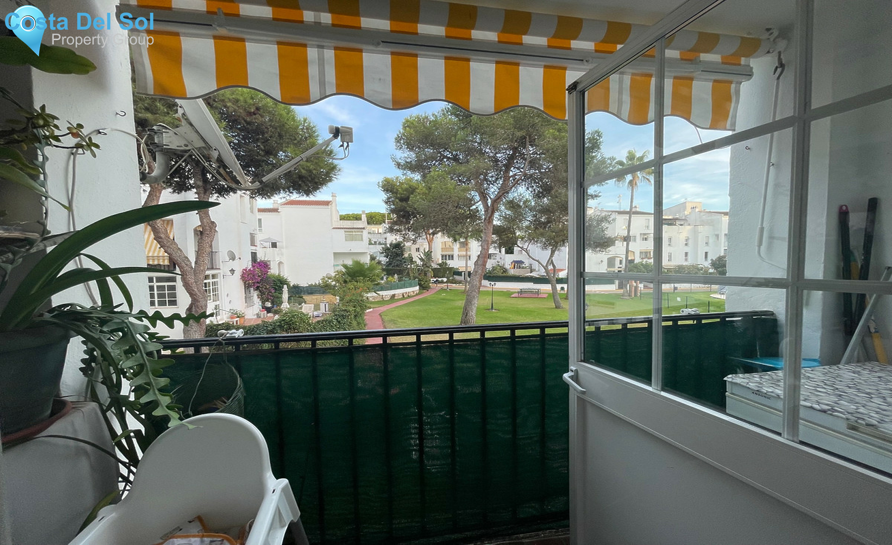 Middle Floor Apartment in Elviria-1329619