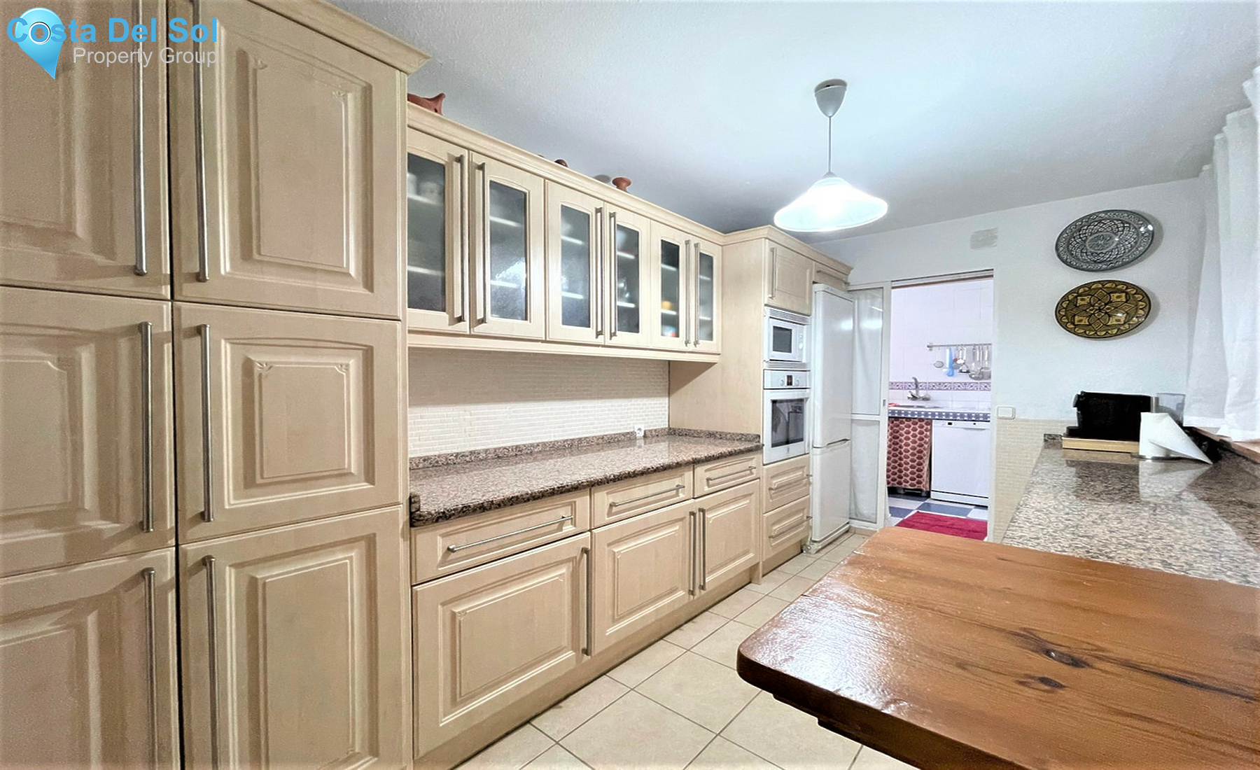 Middle Floor Apartment in Elviria-1329620