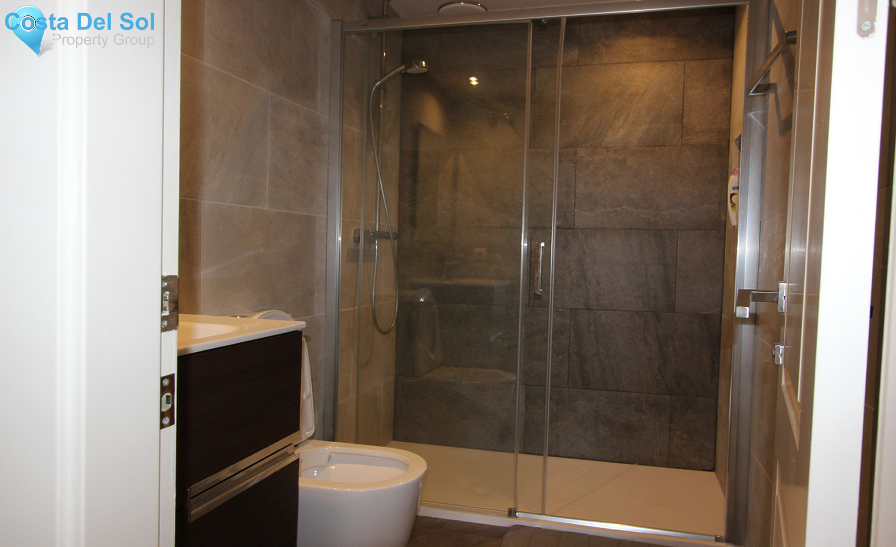 Middle Floor Apartment in Elviria-1338502