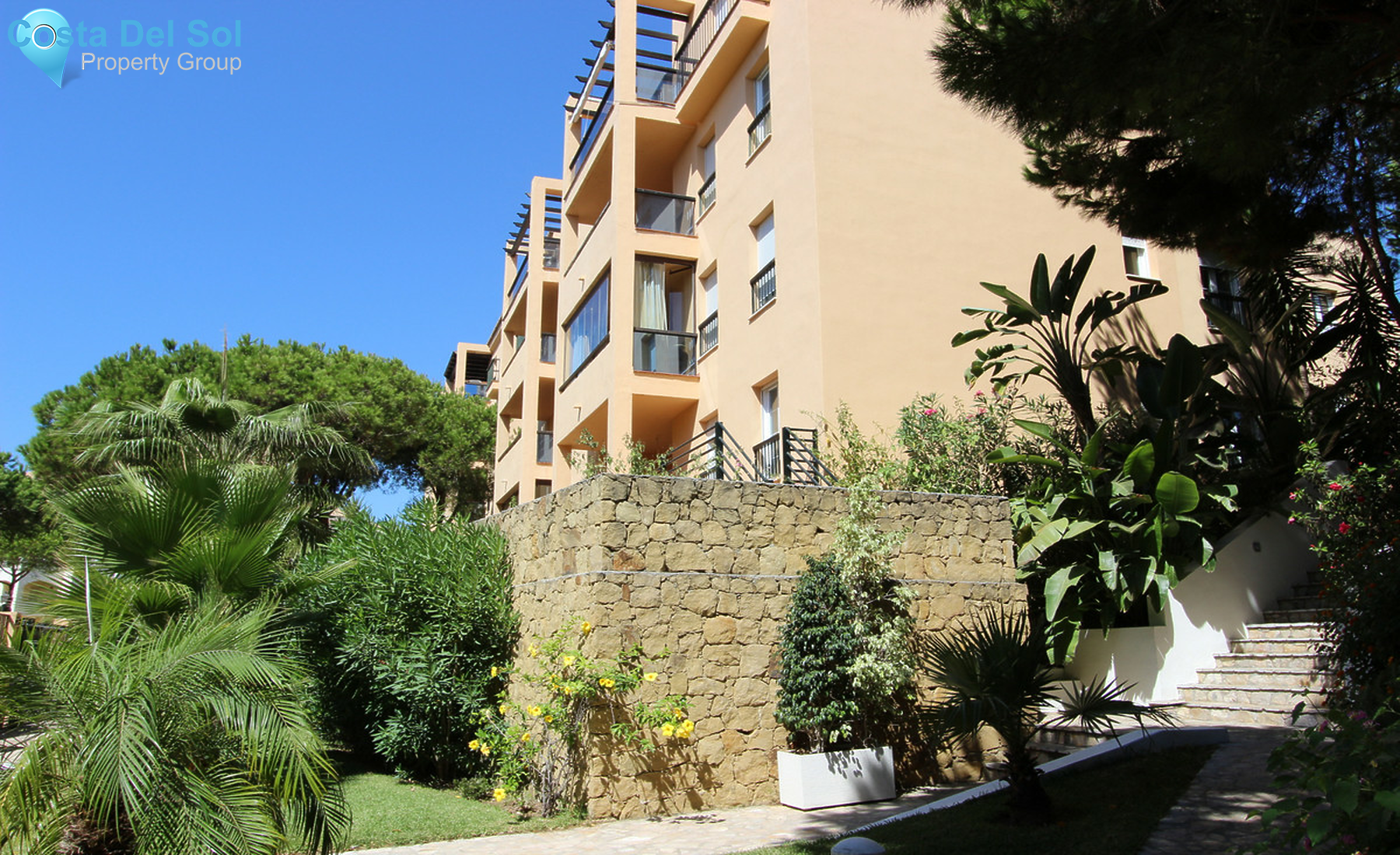 Middle Floor Apartment in Elviria-1338491