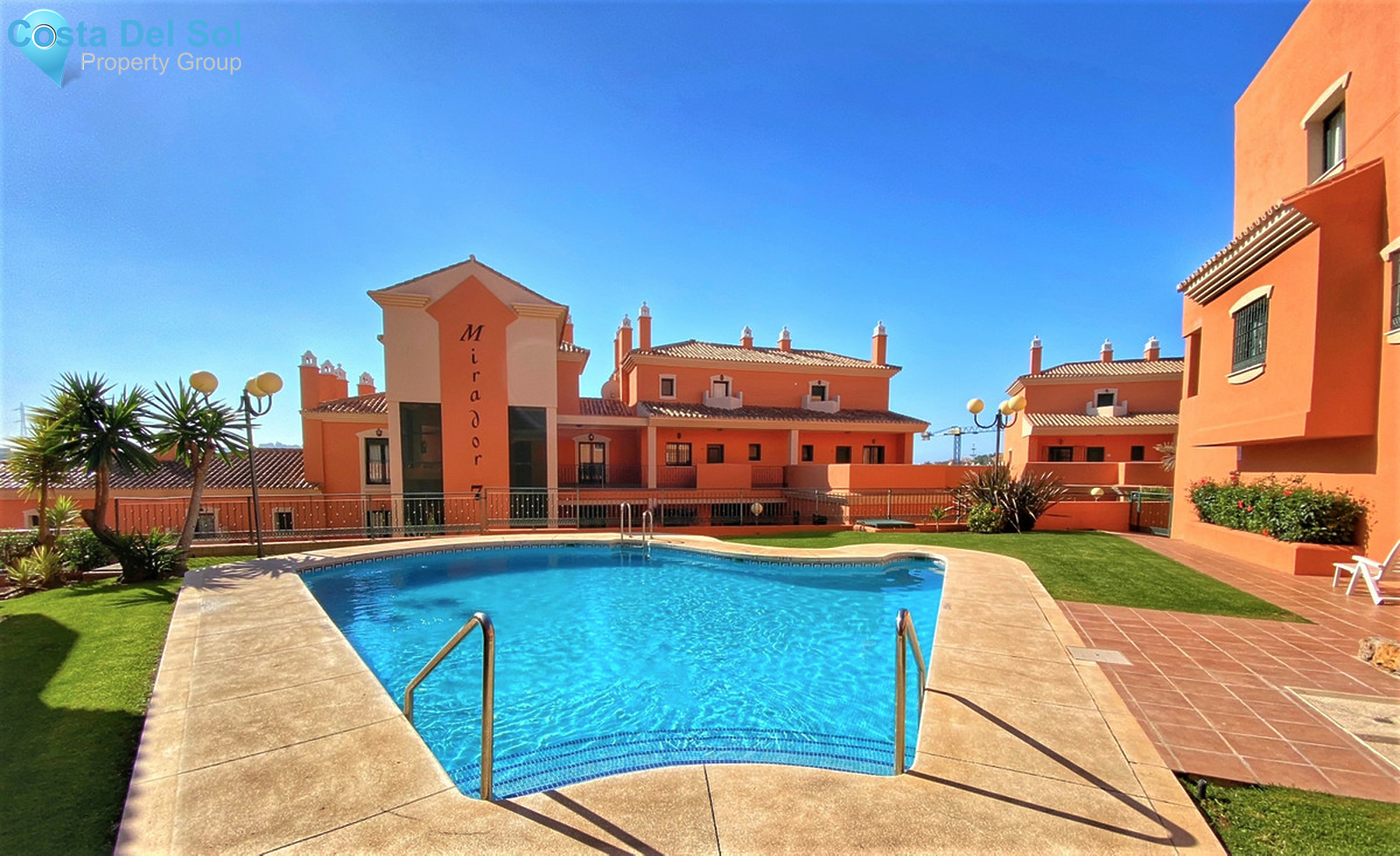 Middle Floor Apartment in Elviria-1350660