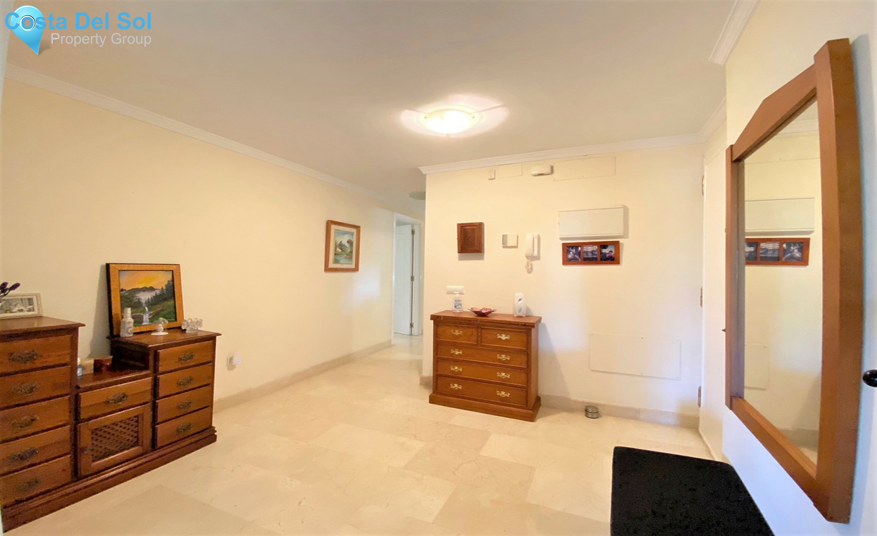 Middle Floor Apartment in Elviria-1350661