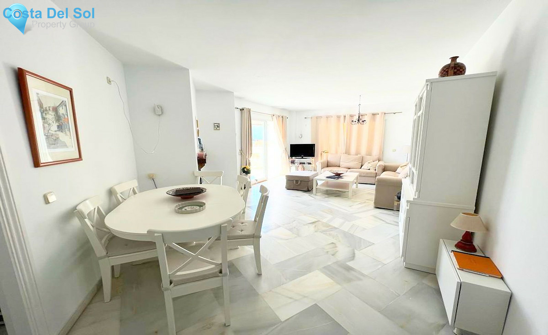 Middle Floor Apartment in Elviria-1438875