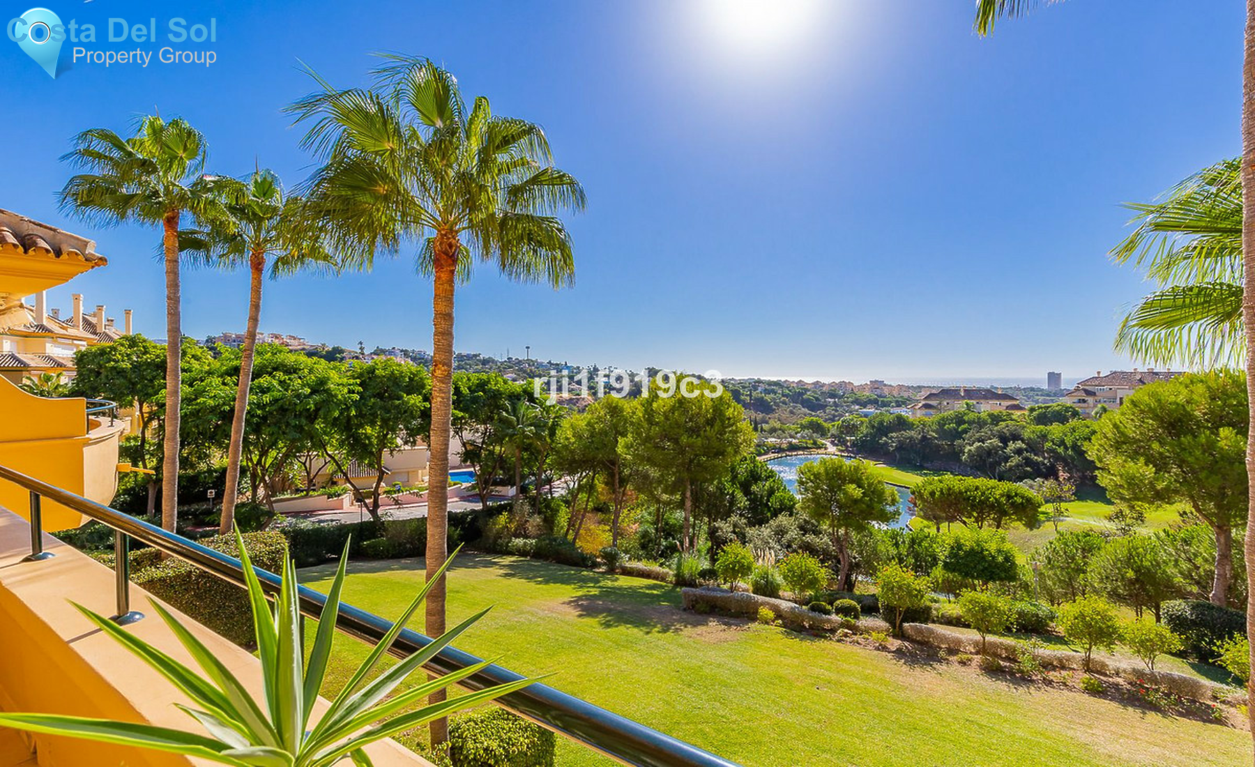 Middle Floor Apartment in Elviria-1452519