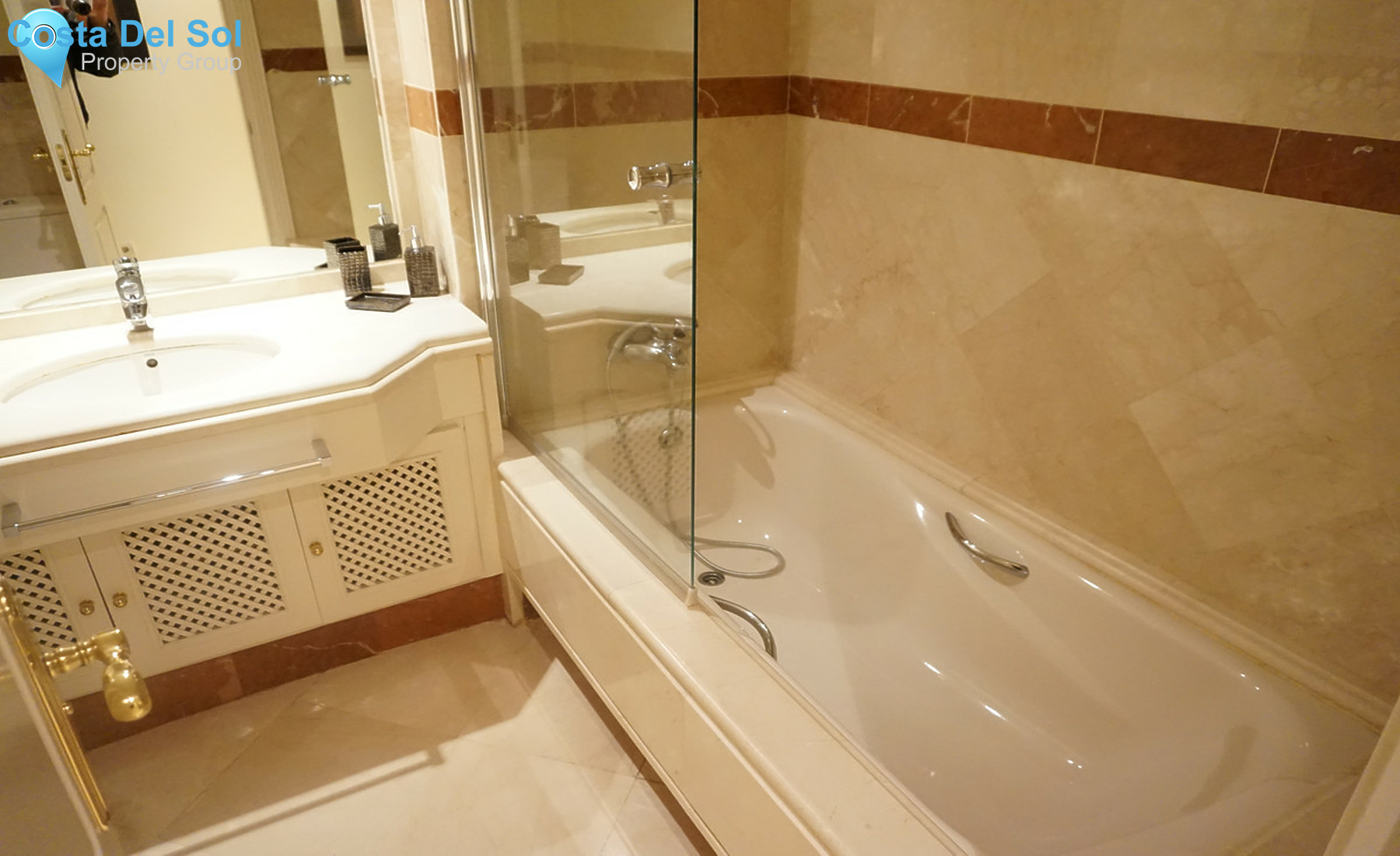 Middle Floor Apartment in Elviria-1457525