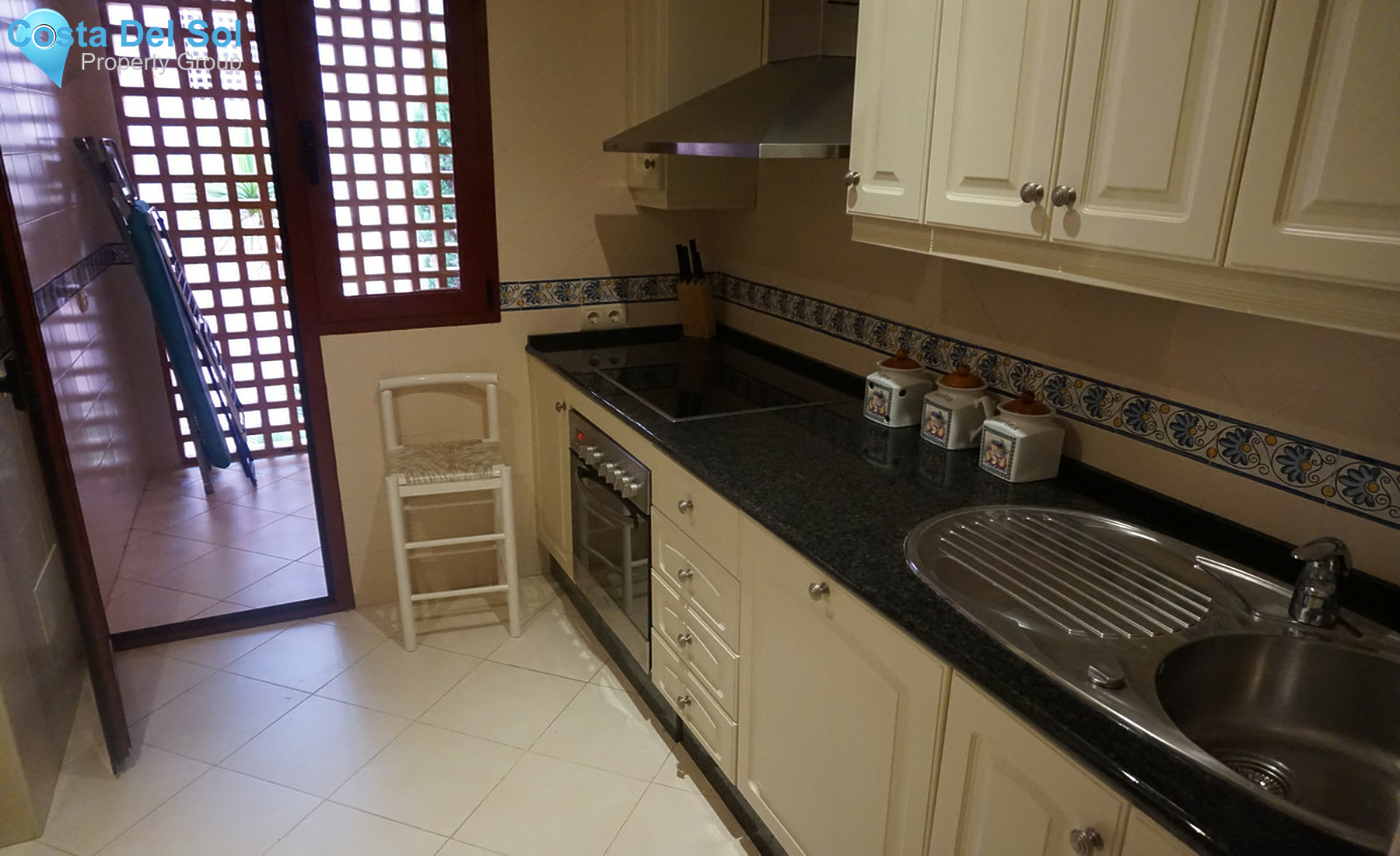 Middle Floor Apartment in Elviria-1457526