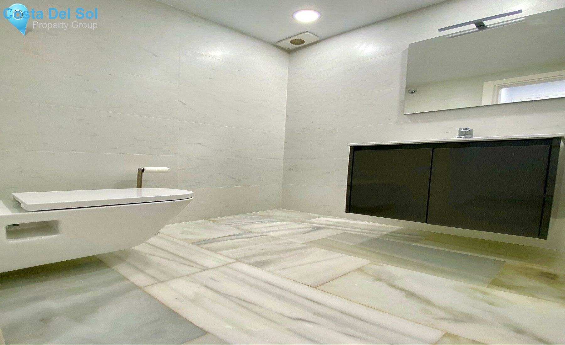 Middle Floor Apartment in Elviria-1479477