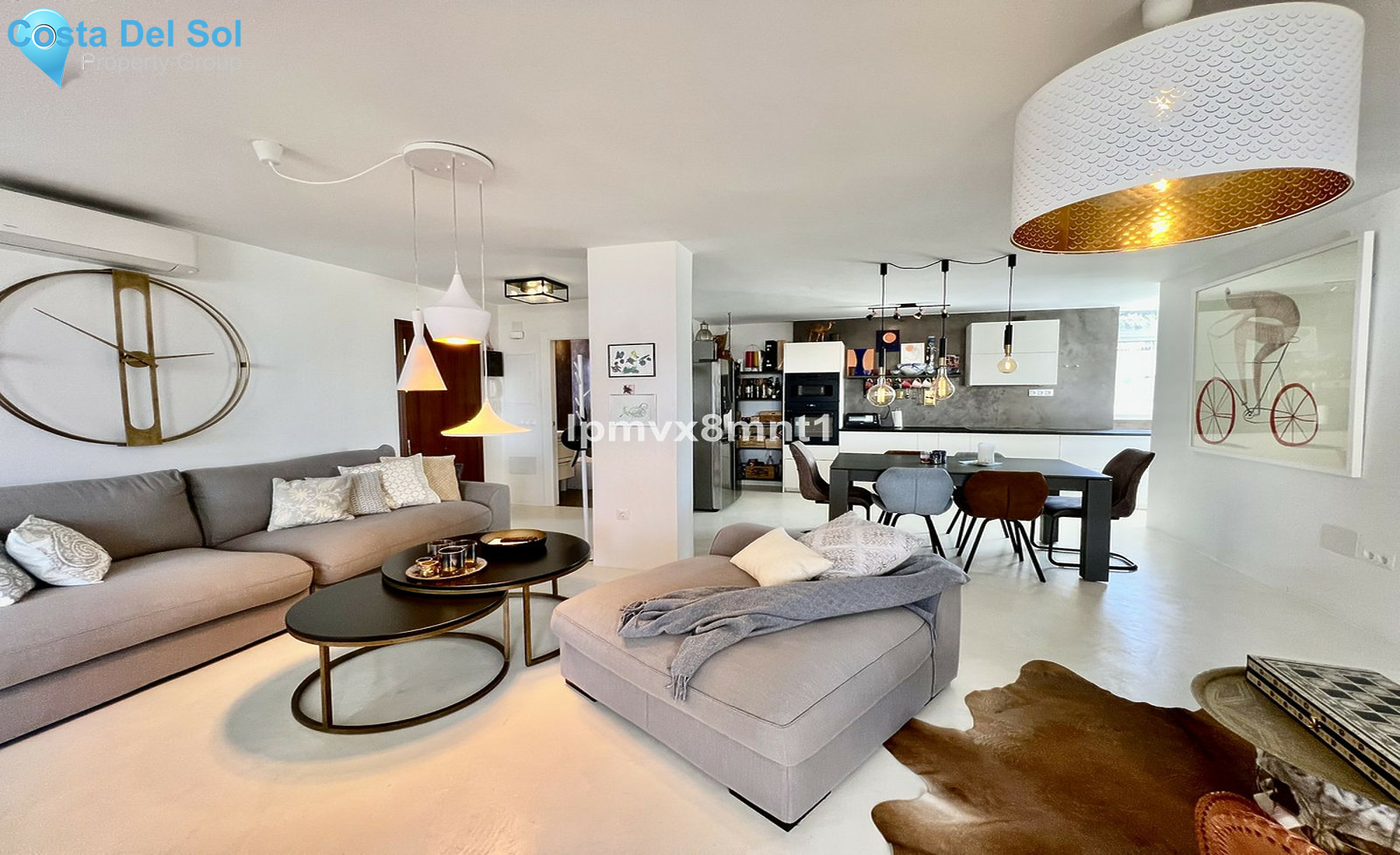 Middle Floor Apartment in Elviria-1541352