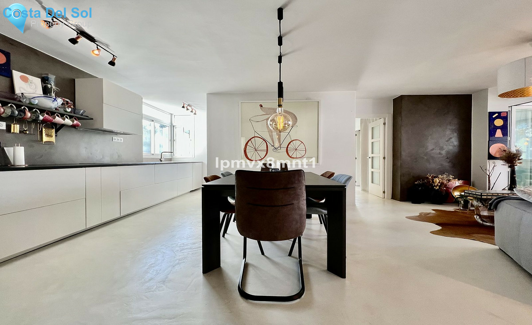 Middle Floor Apartment in Elviria-1541335