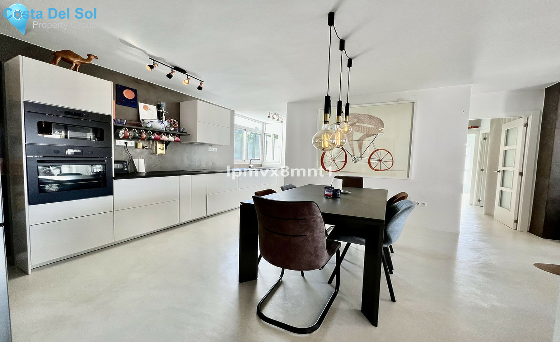 Middle Floor Apartment in Elviria-1541337