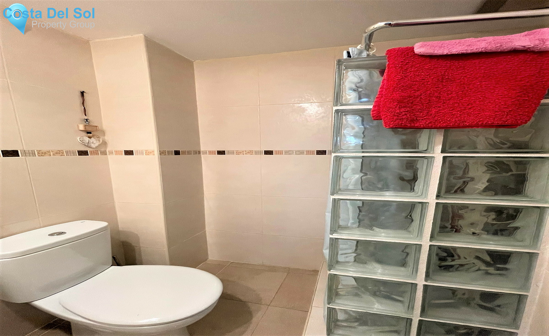 Middle Floor Apartment in Elviria-704179