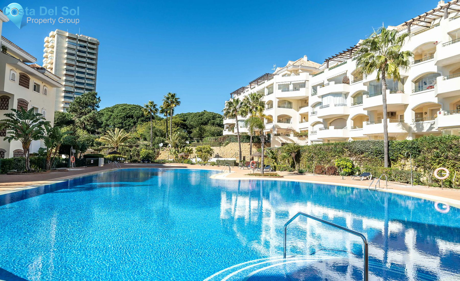 Middle Floor Apartment in Elviria-1146313