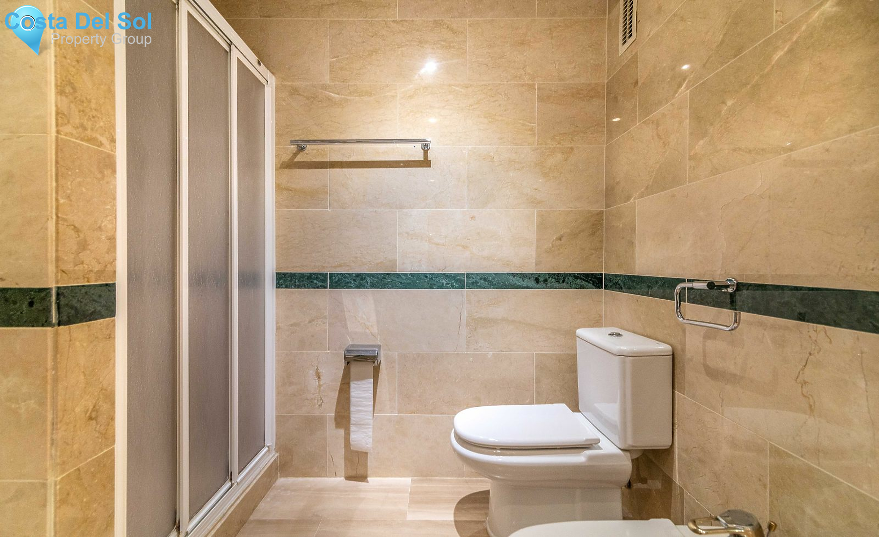 Middle Floor Apartment in Elviria-1146303