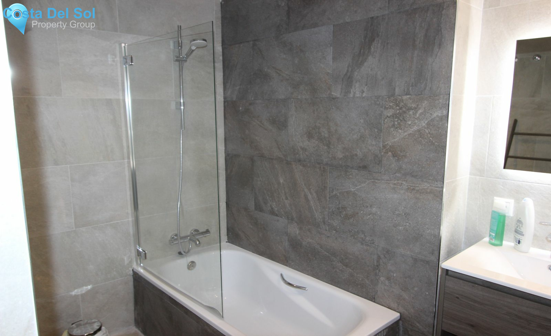 Middle Floor Apartment in Elviria-1149467