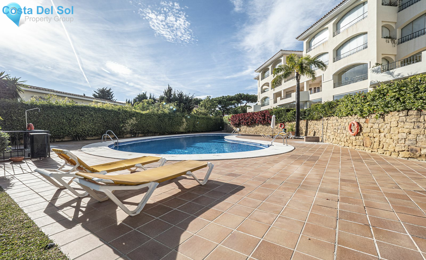 Middle Floor Apartment in Elviria-1389610